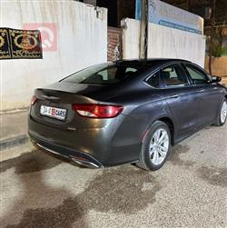Chrysler 200